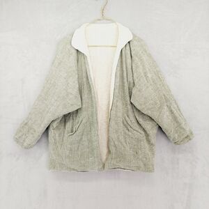 Sangam Reversible Green/ Ivory Cotton Oversized Shaket P2082